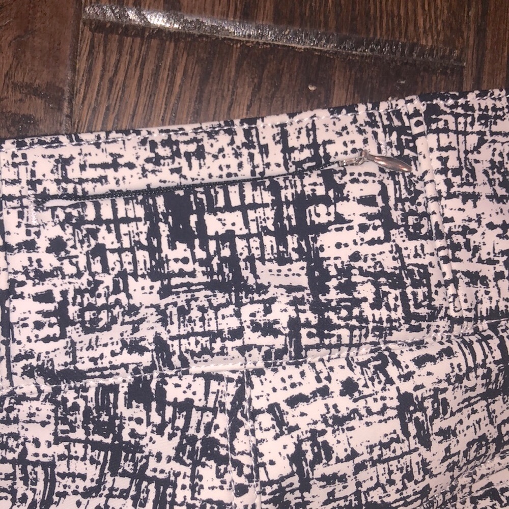 Obermeyer black and white printed bond ski pants size 10 - Picture 13 of 13